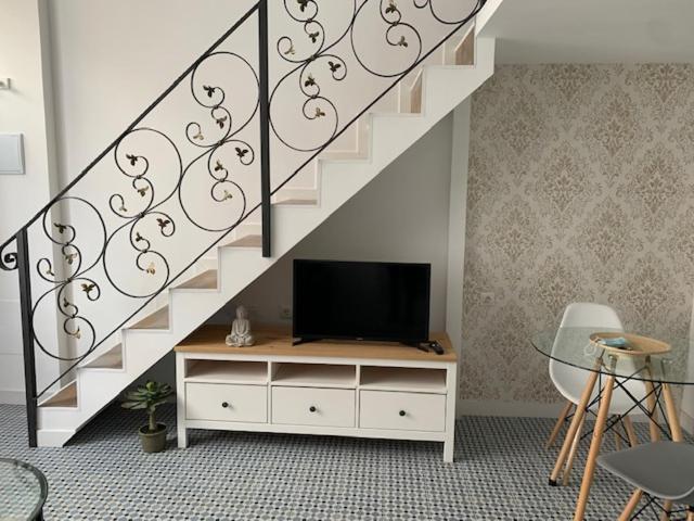 Mana Apartment มาดริด ภายนอก รูปภาพ