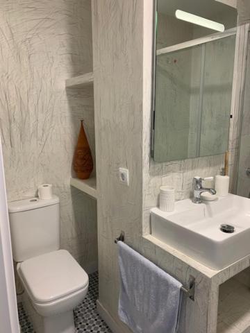 Mana Apartment มาดริด ภายนอก รูปภาพ